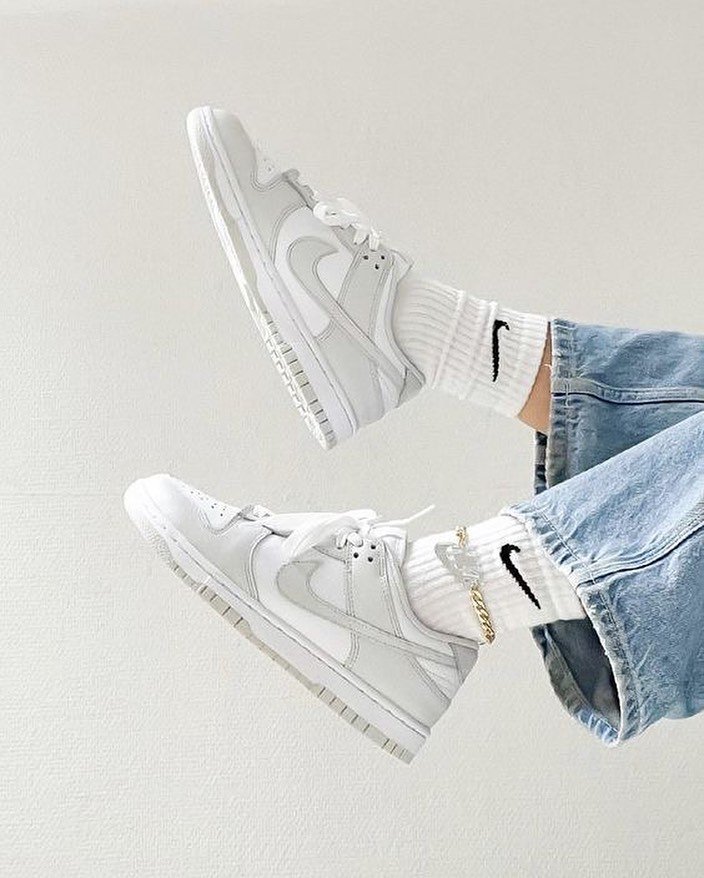 나이키 덩크 로우 범고래 그레이 포그 시트론 틴트 상세 이미지 2